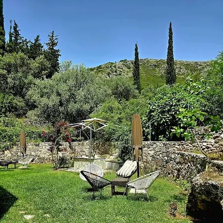 Studio Artik Retreat 5 * Himare